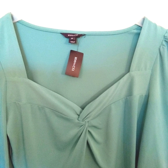 NWT RW&CO Long Sleeve Knotted Sweetheart Neckline Top - Picture 2 of 9